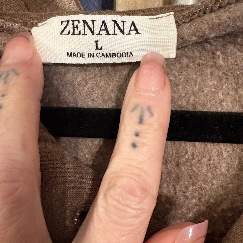 Zenana Outfitters Acid Wash Hoodie in Mocha - Picture 4 of 6